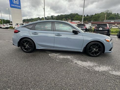 Used 2022 Honda Civic Sport image 3