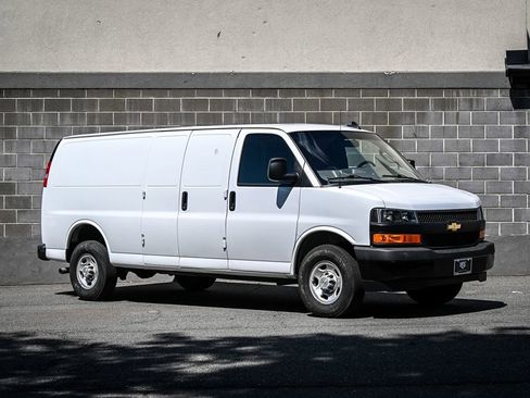 Used 2024 Chevrolet Express 2500 Extended w/ Driver Convenience Package RWD image 2