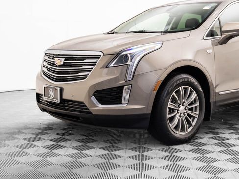 Used 2018 Cadillac XT5 Luxury image 35