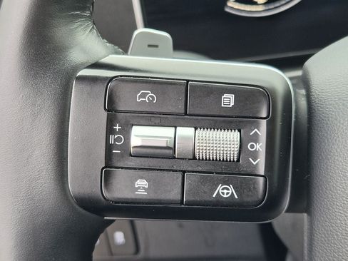 Used 2025 Hyundai Santa Fe SEL FWD image 23