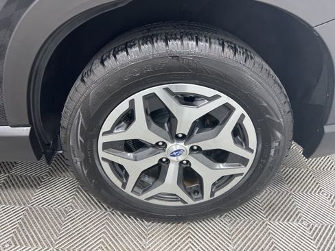 Used 2020 Subaru Forester Premium image 10
