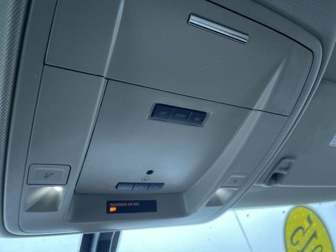 Used 2015 GMC Sierra 1500 SLE w/ SLE Value Package image 32