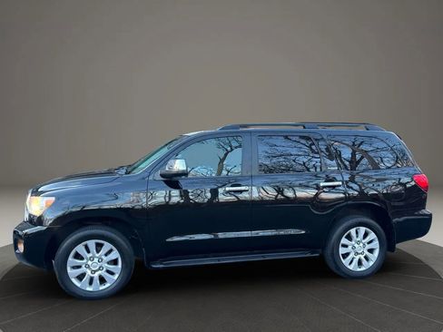 Used 2015 Toyota Sequoia Platinum image 8