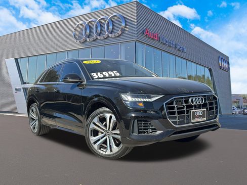 Used 2022 Audi Q8 Premium Plus w/ Premium Plus Package image 1