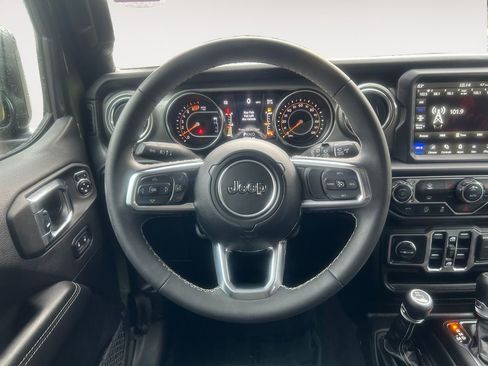 Used 2023 Jeep Wrangler Sahara image 14