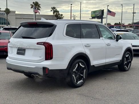 Used 2024 Kia Telluride S image 5