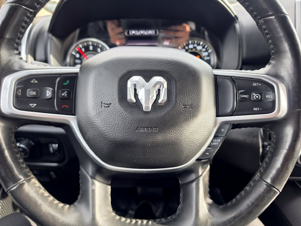 Used 2020 RAM 1500 Big Horn AWD/4WD image 17