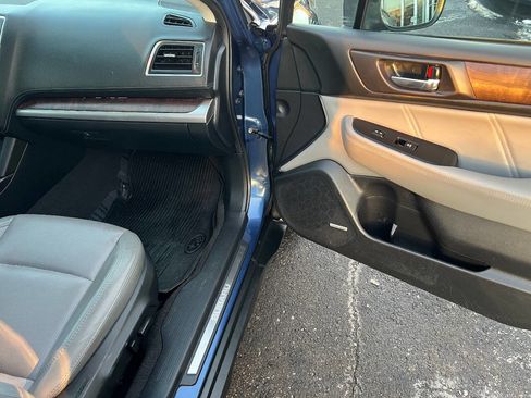 Used 2019 Subaru Outback 2.5i Limited image 29