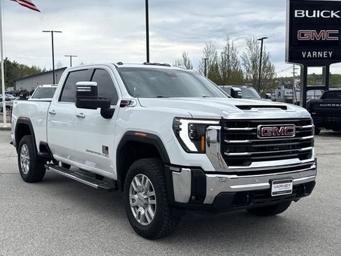 Used 2024 GMC Sierra 2500 SLT w/ SLT Premium Package AWD/4WD image 3