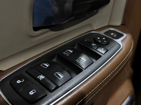 Used 2022 RAM 3500 Laramie image 7