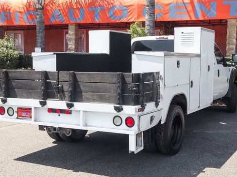 Used 2013 Ford F550 2WD Crew Cab Super Duty w/ Payload Upgrade Pkg image 9