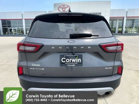 Used 2023 Ford Escape Active AWD/4WD image 4