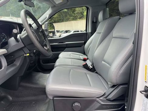 Used 2026 Ford F250 XL w/ XL Chrome Package RWD image 19