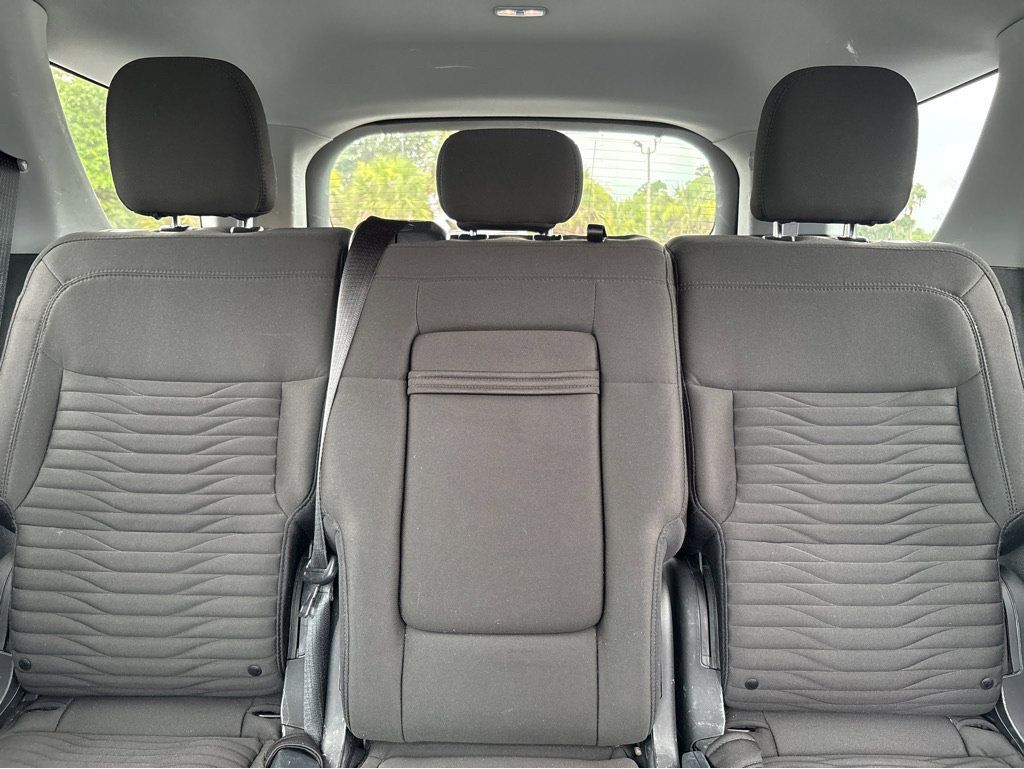 Used 2020 Ford Explorer XLT w/ Comfort Package AWD/4WD image 29