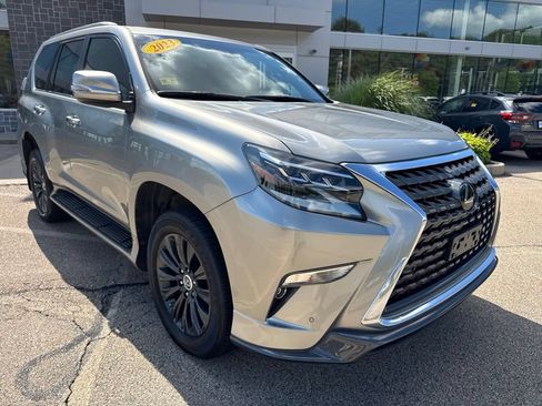 Used 2023 Lexus GX 460 Premium w/ Accessory Package AWD/4WD image 7