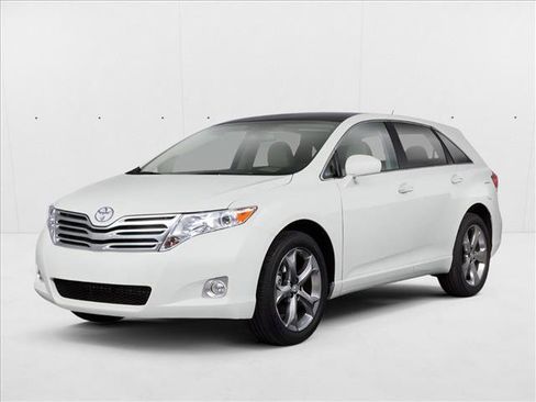 Used 2010 Toyota Venza image 1
