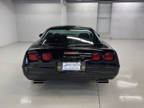 Used 1995 Chevrolet Corvette Coupe RWD image 10