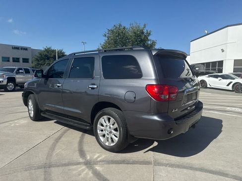 Used 2016 Toyota Sequoia Platinum RWD image 2