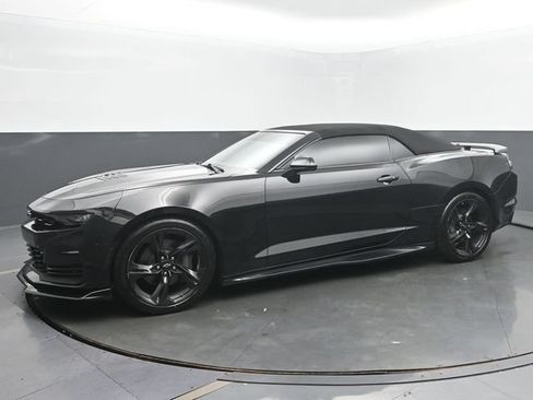 Used 2020 Chevrolet Camaro SS RWD image 2