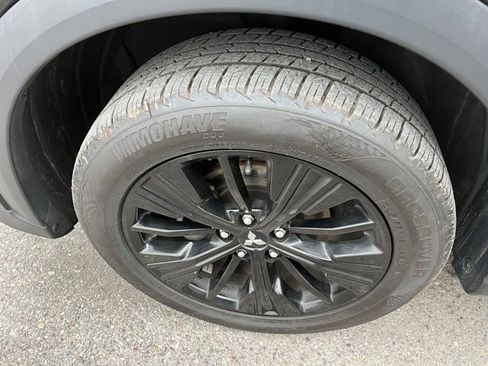 Used 2019 Mitsubishi Eclipse Cross LE image 21