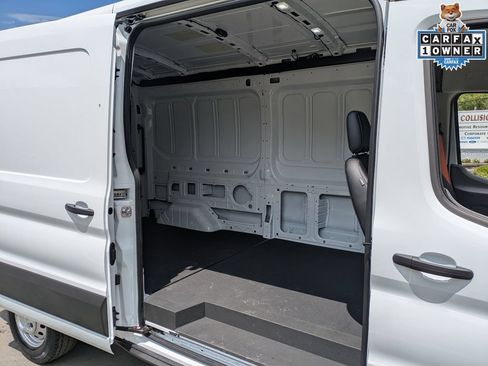 Certified 2026 Ford Transit 250 148 Medium Roof Extended AWD image 27