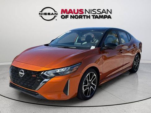 Certified 2025 Nissan Sentra SR w/ SR Premium Package FWD image 5