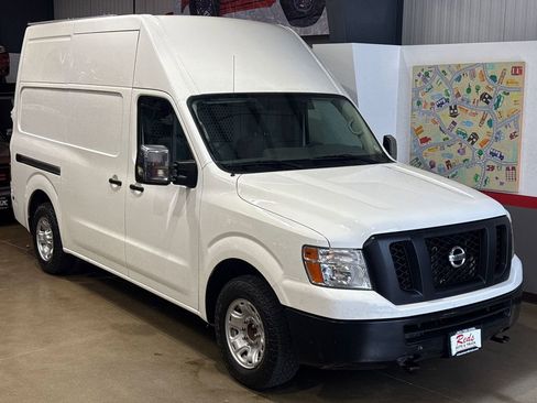Used 2020 Nissan NV 2500 SV RWD image 22