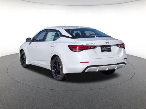 New 2025 Nissan Sentra SV image 7