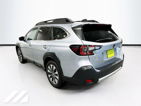 Certified 2025 Subaru Outback Limited AWD/4WD image 7