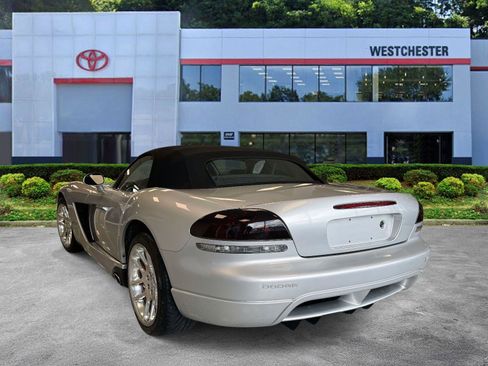 Used 2004 Dodge Viper SRT-10 image 5