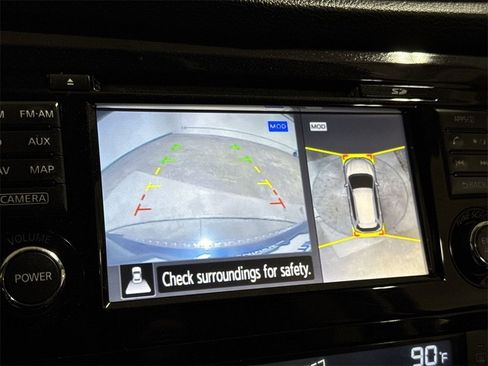 Used 2017 Nissan Rogue SV w/ SV Premium Package image 15