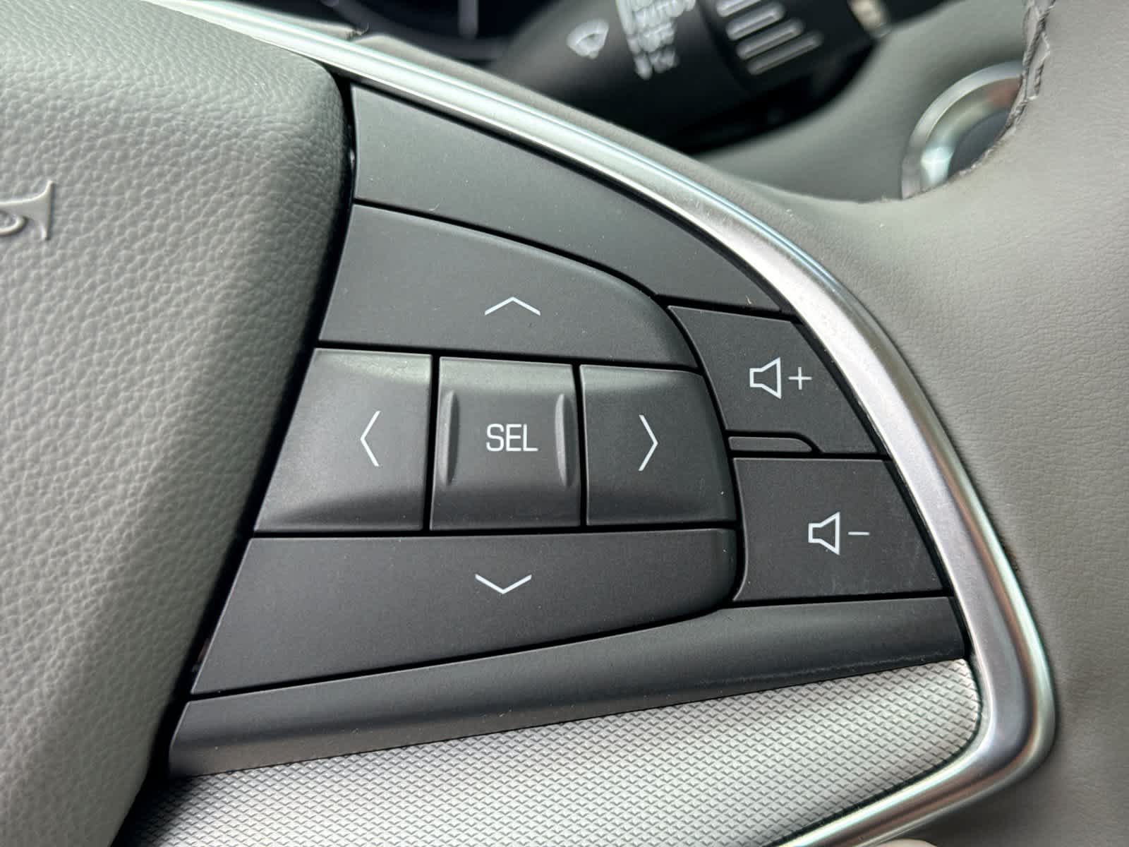 Used 2025 Cadillac XT5 Premium Luxury w/ LPO, Floor Liner Package AWD/4WD image 30