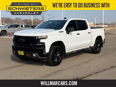 Used 2021 Chevrolet Silverado 1500 LT Trail Boss w/ Convenience Package II image 4