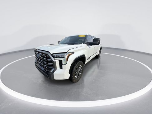 Used 2022 Toyota Tundra Platinum w/ Advanced Package image 4