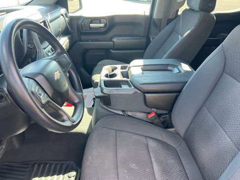 Used 2021 Chevrolet Silverado 1500 Custom image 15