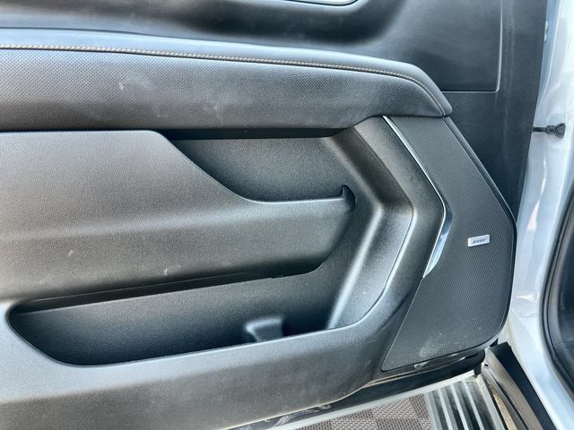Used 2023 GMC Yukon AT4 w/ Technology Package AWD/4WD image 31