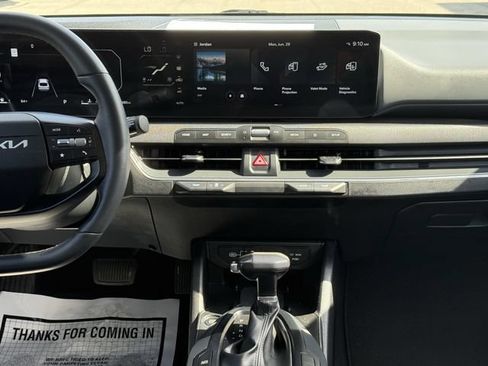 Used 2025 Kia K4 EX FWD image 21