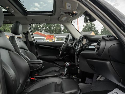 Used 2019 MINI Cooper S FWD image 12