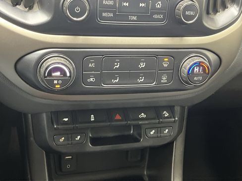 Used 2017 Chevrolet Colorado Z71 image 18