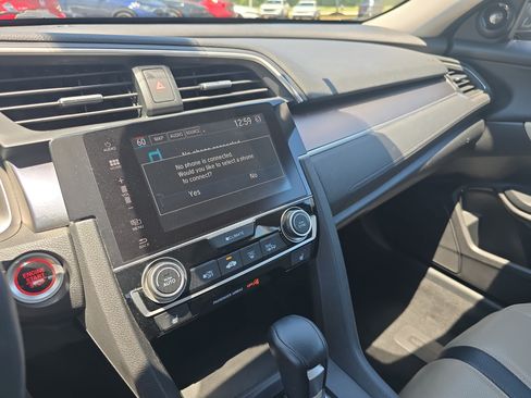 Used 2016 Honda Civic Touring image 19