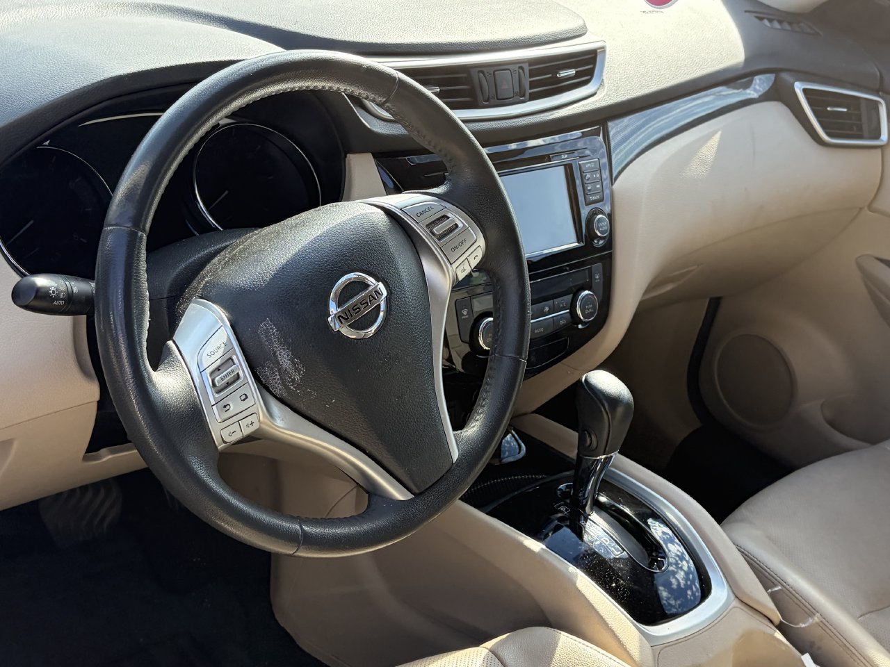 Used 2016 Nissan Rogue SL w/ SL Premium Package AWD/4WD image 9