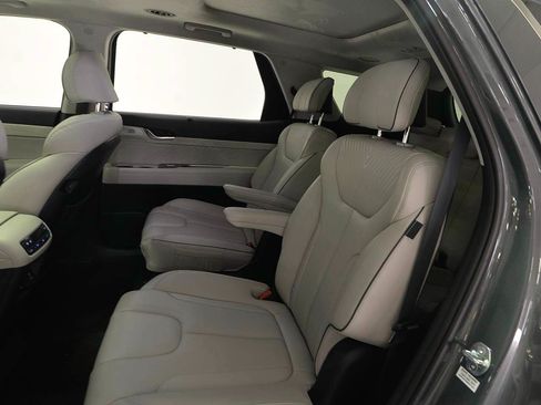 Used 2023 Hyundai Palisade Calligraphy FWD image 11