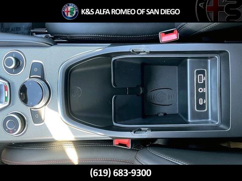 New 2025 Alfa Romeo Giulia w/ Driving Assist Package image 15