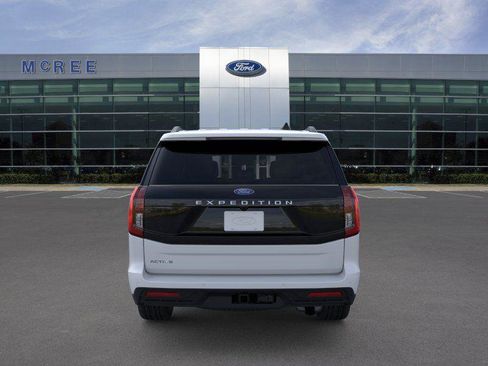 New 2026 Ford Expedition Active RWD image 5