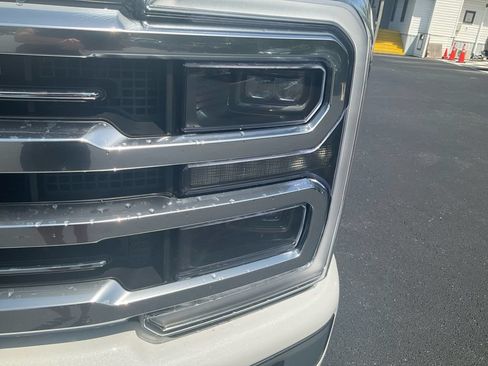 New 2026 Ford F250 Platinum w/ Platinum Plus Package AWD/4WD image 9