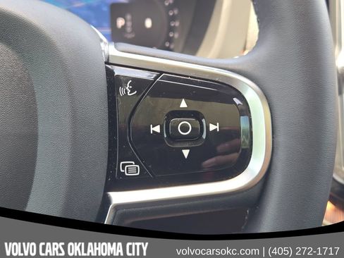 Certified 2024 Volvo XC60 B5 Plus AWD/4WD image 24