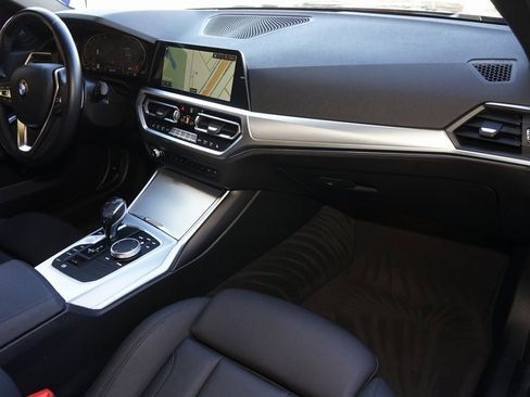 Used 2021 BMW 330i Sedan w/ Convenience Package image 11