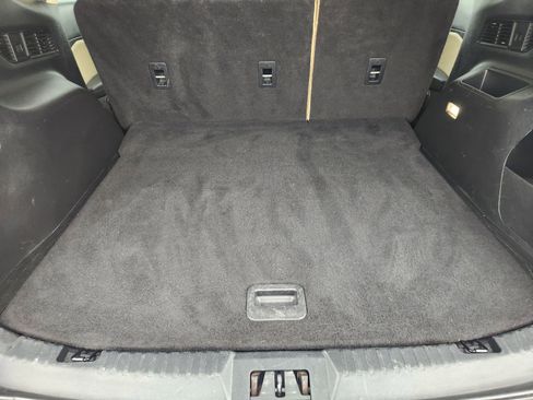 Used 2020 Ford Edge SEL FWD image 31