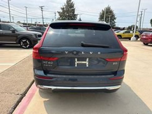 Used 2023 Volvo XC60 B5 Ultimate AWD/4WD image 4