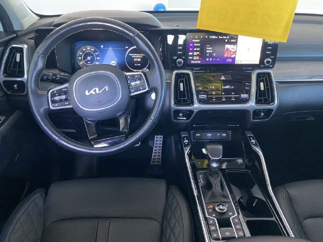 Used 2023 Kia Sorento SX Prestige AWD/4WD image 18